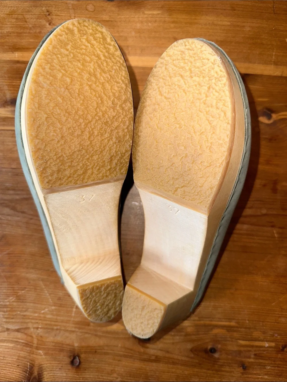 BRYR Jade Green mid heel Worker Clogs - Picture 4 of 7